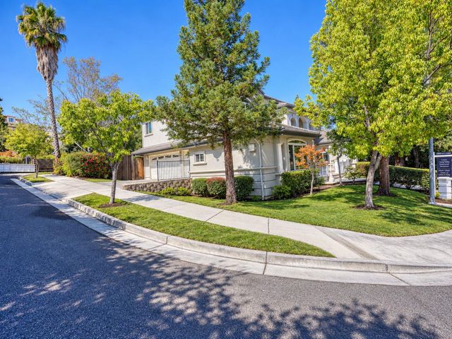 11583 Upland Way, Cupertino, CA 95014