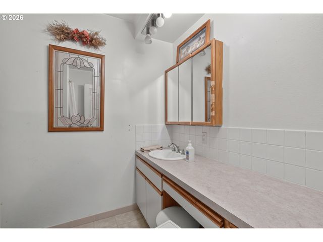 4810 Se 136TH Ave, Portland, OR 97236