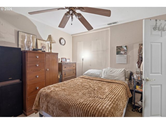 4810 Se 136TH Ave, Portland, OR 97236