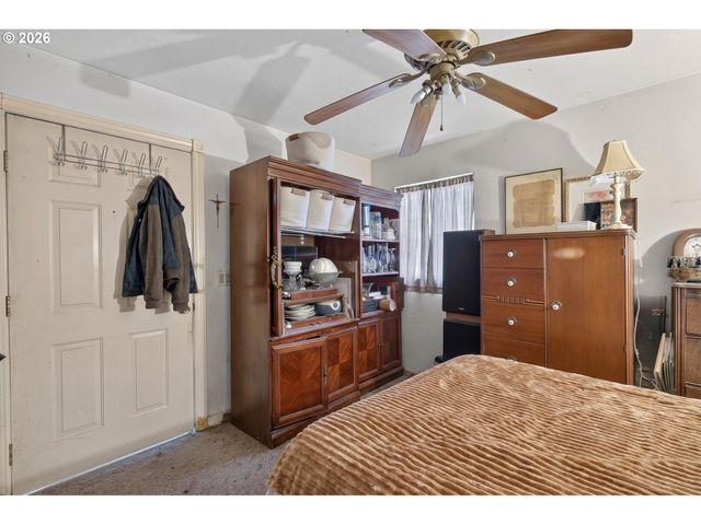 4810 Se 136TH Ave, Portland, OR 97236