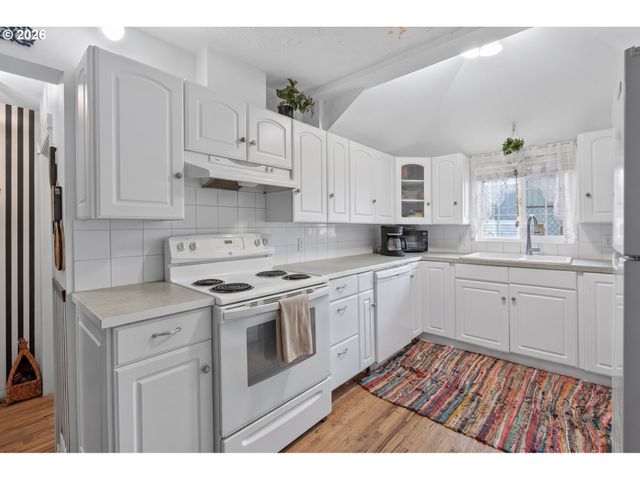 4810 Se 136TH Ave, Portland, OR 97236