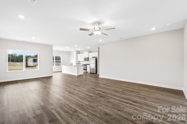 6740 Fairford Drive, Charlotte, NC 28215