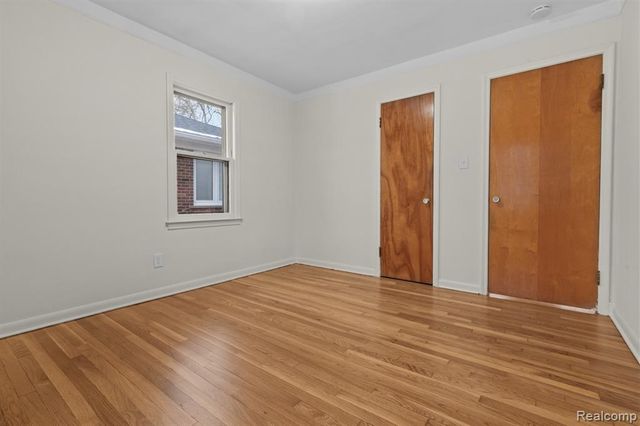 22609 Edgewood Street, Saint Clair Shores, MI 48080