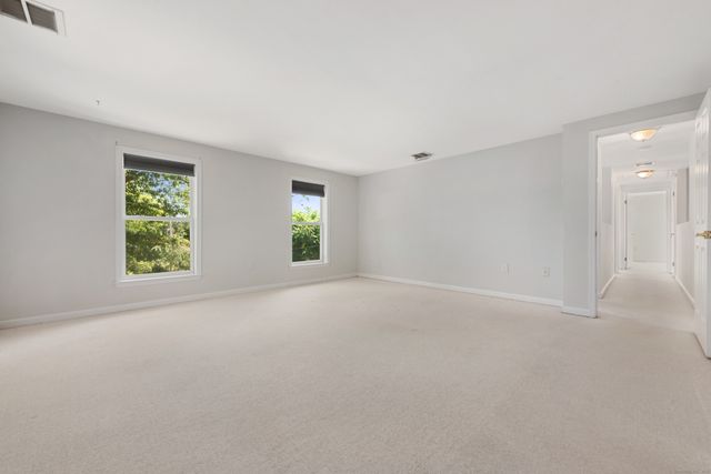 15 Blue Ridge Lane, North Haven, CT 06473