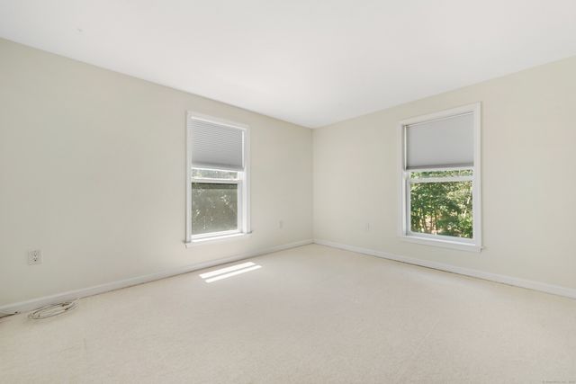 15 Blue Ridge Lane, North Haven, CT 06473