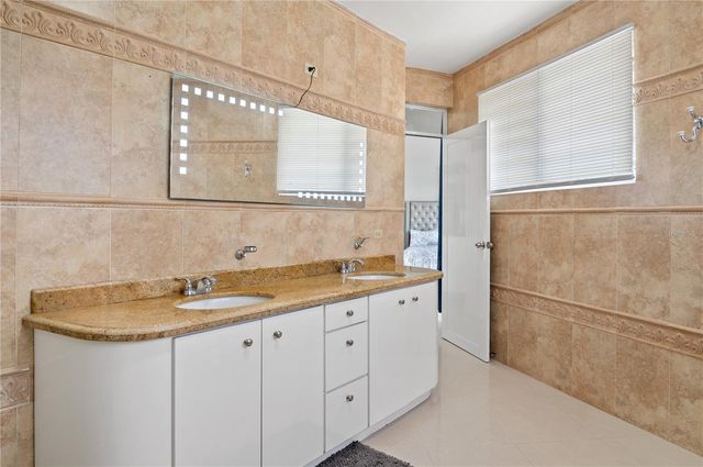 1 CALLE ISAMAR, Isabela, PR 00662