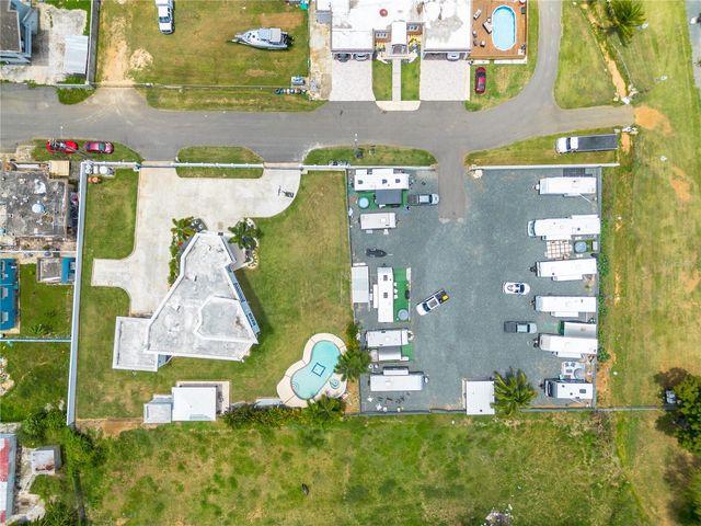 1 CALLE ISAMAR, Isabela, PR 00662