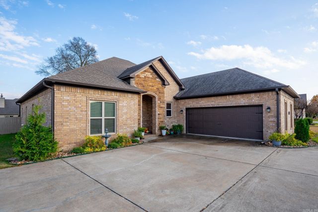 310 Vintage Cove, Conway, AR 72034