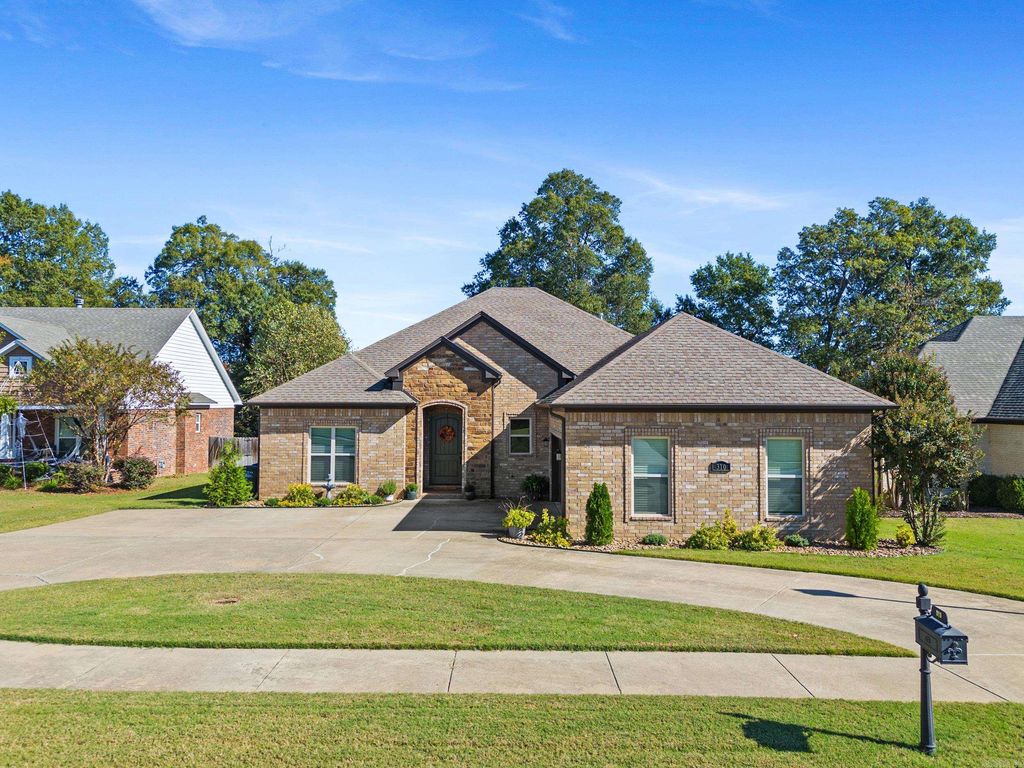 310 Vintage Cove, Conway, AR 72034
