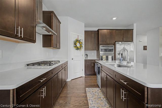 24256 Oak Ridge Boulevard, South Lyon, MI 48178