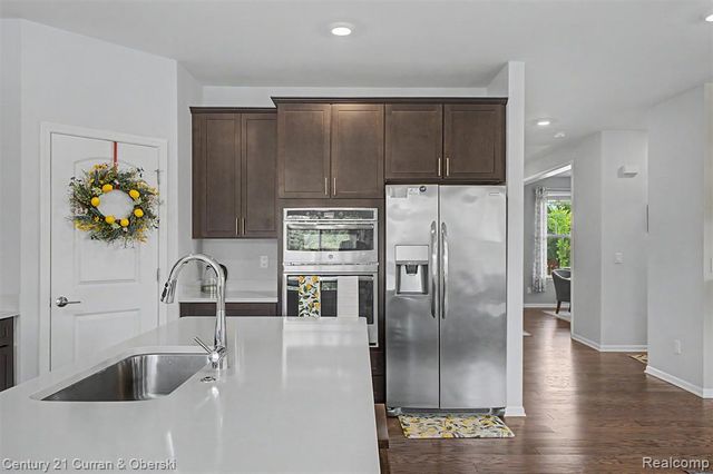 24256 Oak Ridge Boulevard, South Lyon, MI 48178