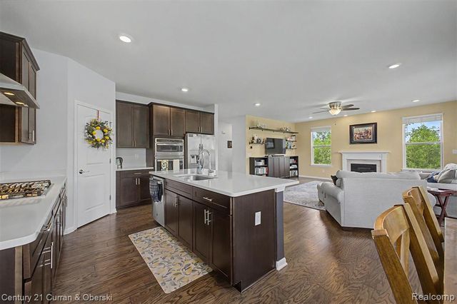 24256 Oak Ridge Boulevard, South Lyon, MI 48178