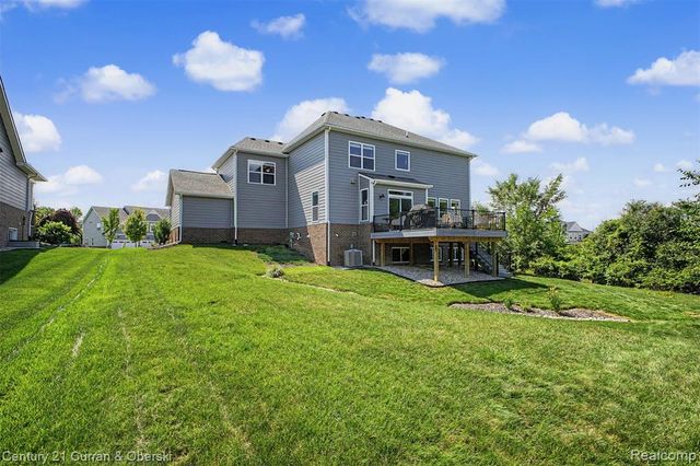 24256 Oak Ridge Boulevard, South Lyon, MI 48178