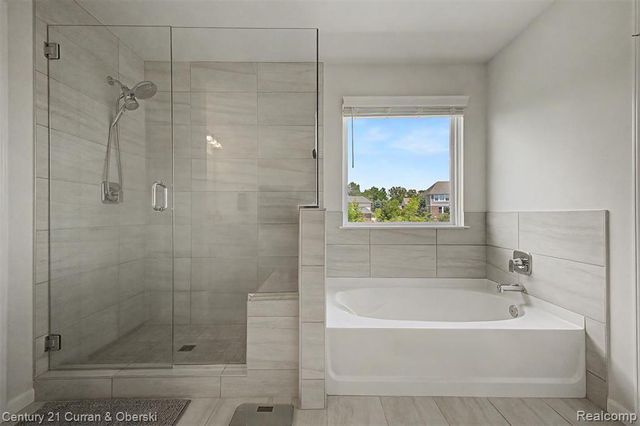24256 Oak Ridge Boulevard, South Lyon, MI 48178