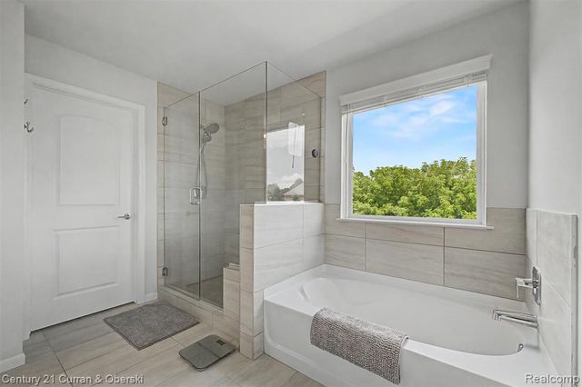 24256 Oak Ridge Boulevard, South Lyon, MI 48178