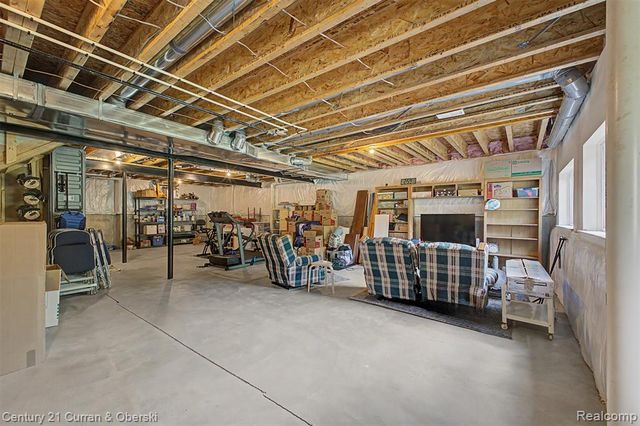 24256 Oak Ridge Boulevard, South Lyon, MI 48178