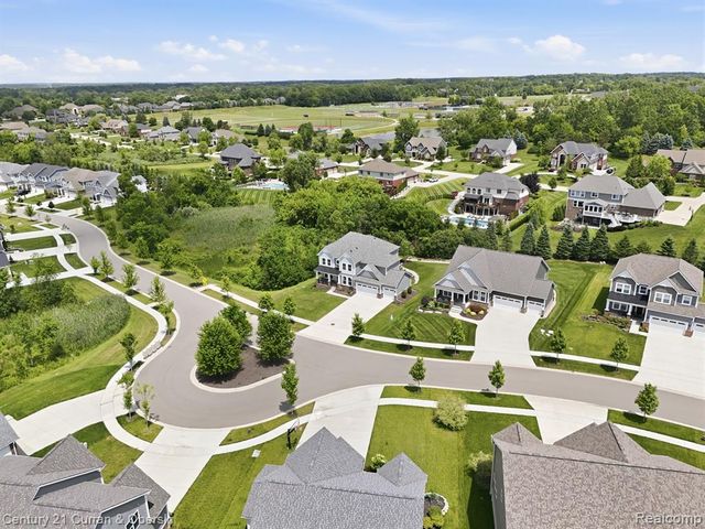 24256 Oak Ridge Boulevard, South Lyon, MI 48178