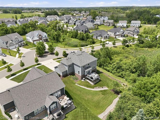 24256 Oak Ridge Boulevard, South Lyon, MI 48178