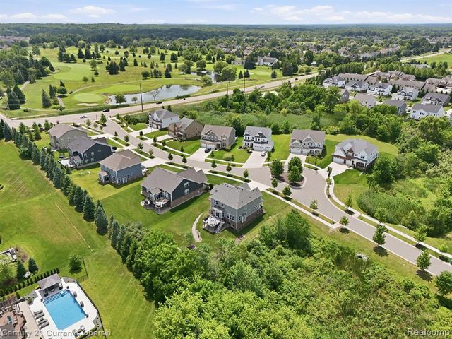 24256 Oak Ridge Boulevard, South Lyon, MI 48178
