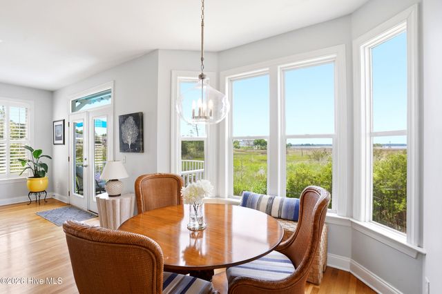 233 River Gate Lane, Wilmington, NC 28412