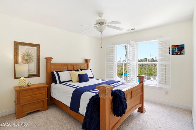 233 River Gate Lane, Wilmington, NC 28412
