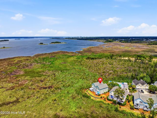 233 River Gate Lane, Wilmington, NC 28412