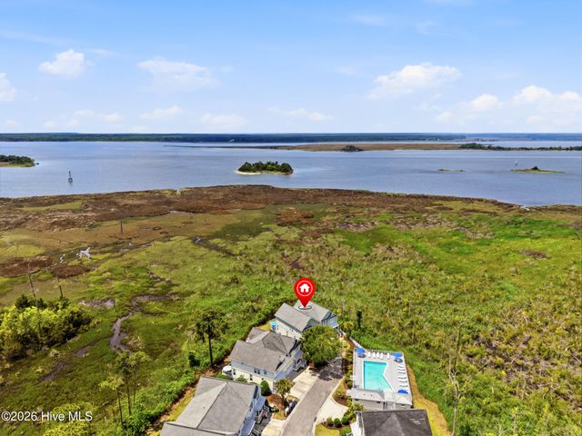 233 River Gate Lane, Wilmington, NC 28412