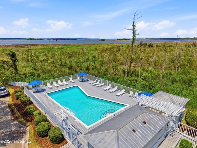 233 River Gate Lane, Wilmington, NC 28412