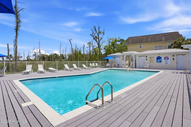 233 River Gate Lane, Wilmington, NC 28412