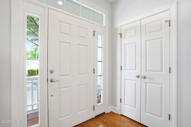 233 River Gate Lane, Wilmington, NC 28412