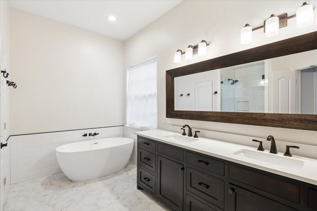 8008 Bridge Street, North Richland Hills, TX 76180