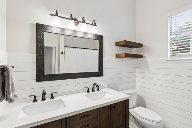 8008 Bridge Street, North Richland Hills, TX 76180