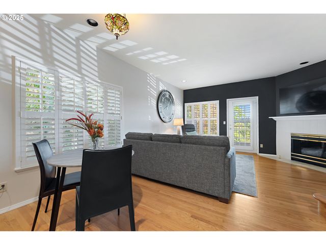 639 1ST St, Lake Oswego, OR 97034