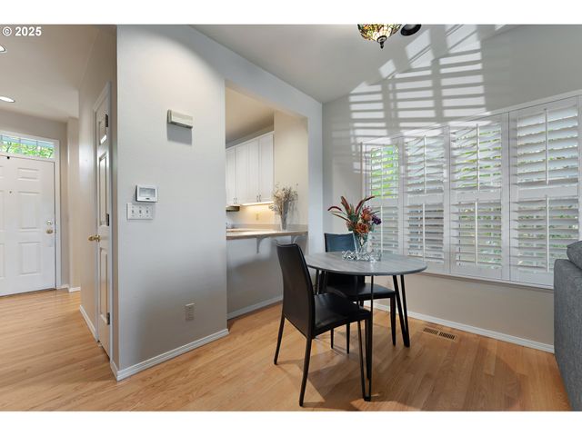 639 1ST St, Lake Oswego, OR 97034