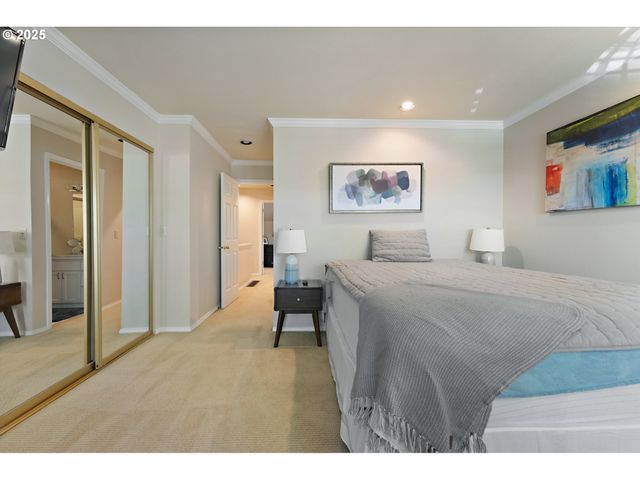 639 1ST St, Lake Oswego, OR 97034