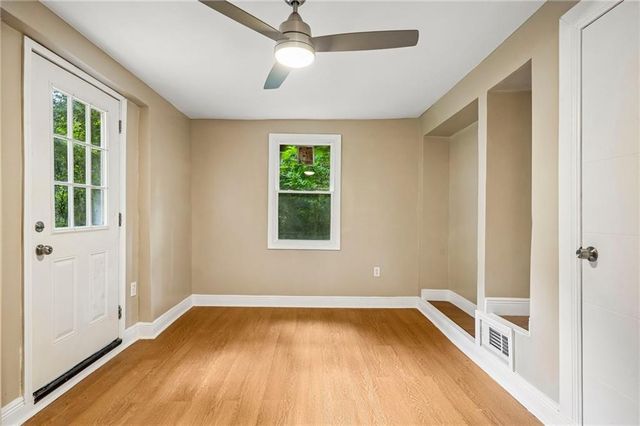 967 Lake Drive, Snellville, GA 30039