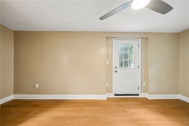 967 Lake Drive, Snellville, GA 30039