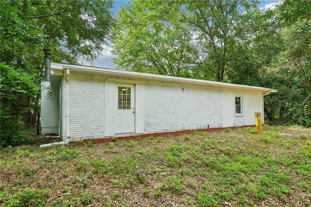 967 Lake Drive, Snellville, GA 30039
