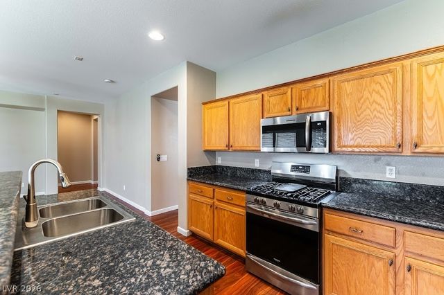 25 Amethyst Stars Avenue, North Las Vegas, NV 89031