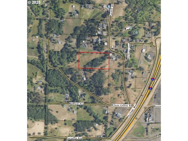 1880 FAIRHILL Dr, Roseburg, OR 97471