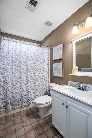 307 Lynnwood Drive, Versailles, KY 40383