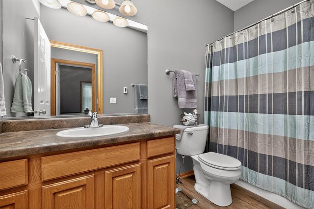 401 Aspen Drive, Norwalk, IA 50211
