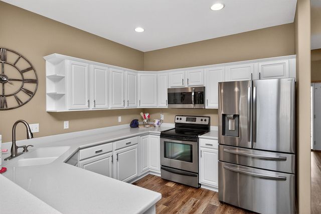 401 Aspen Drive, Norwalk, IA 50211