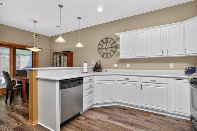 401 Aspen Drive, Norwalk, IA 50211