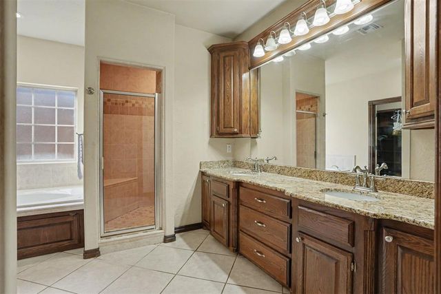 1504 SW Brentwood Boulevard, Lawton, OK 73505