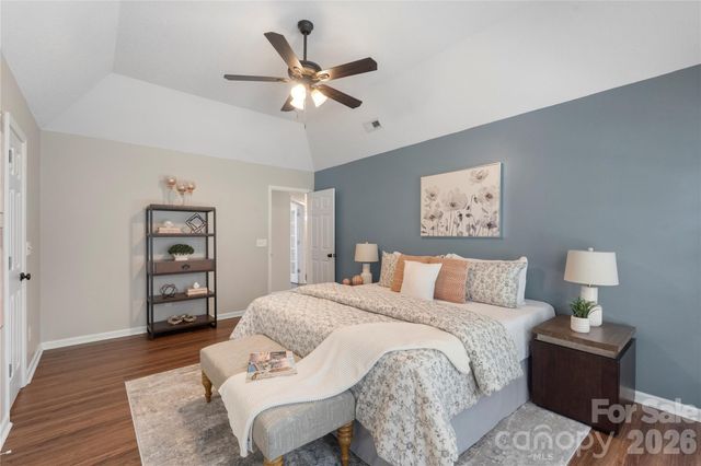 12028 Regent Ridge Lane, Charlotte, NC 28278