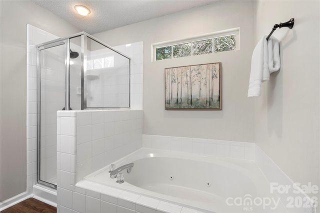 12028 Regent Ridge Lane, Charlotte, NC 28278