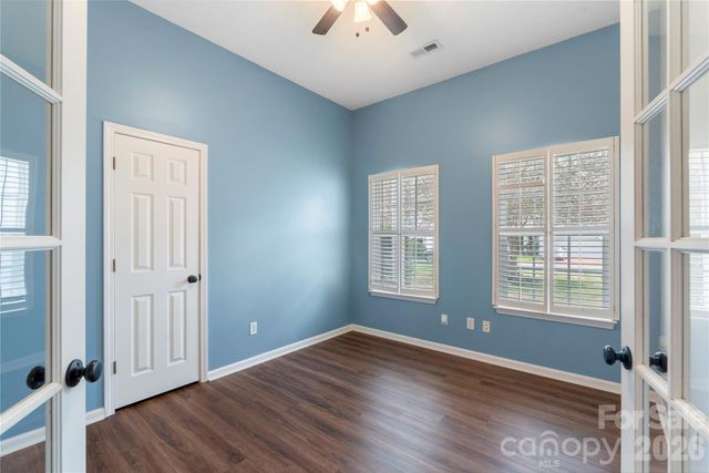 12028 Regent Ridge Lane, Charlotte, NC 28278