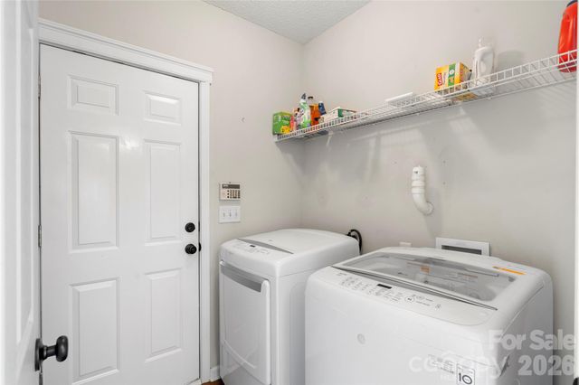 12028 Regent Ridge Lane, Charlotte, NC 28278