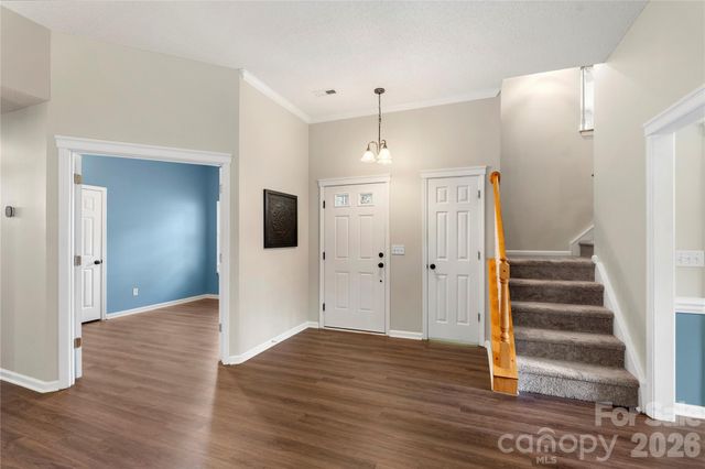 12028 Regent Ridge Lane, Charlotte, NC 28278